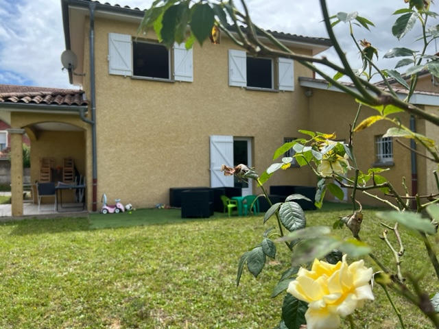 Maison - 103 m² - 4 pièces