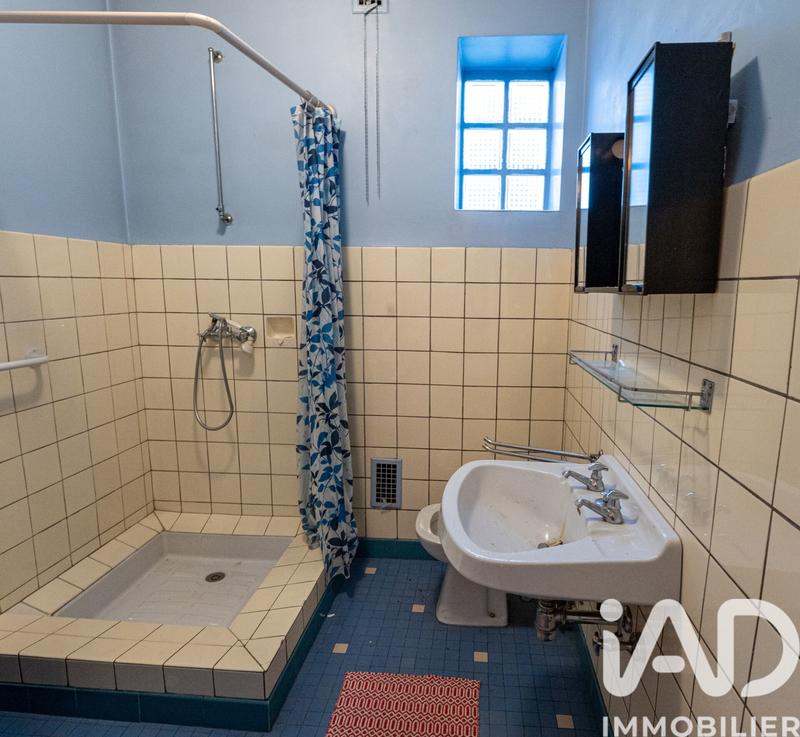 Maison - 170 m² - 8 pièces