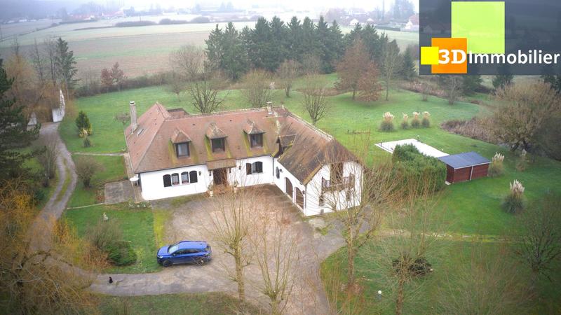 Maison - 291 m² - 12 pièces