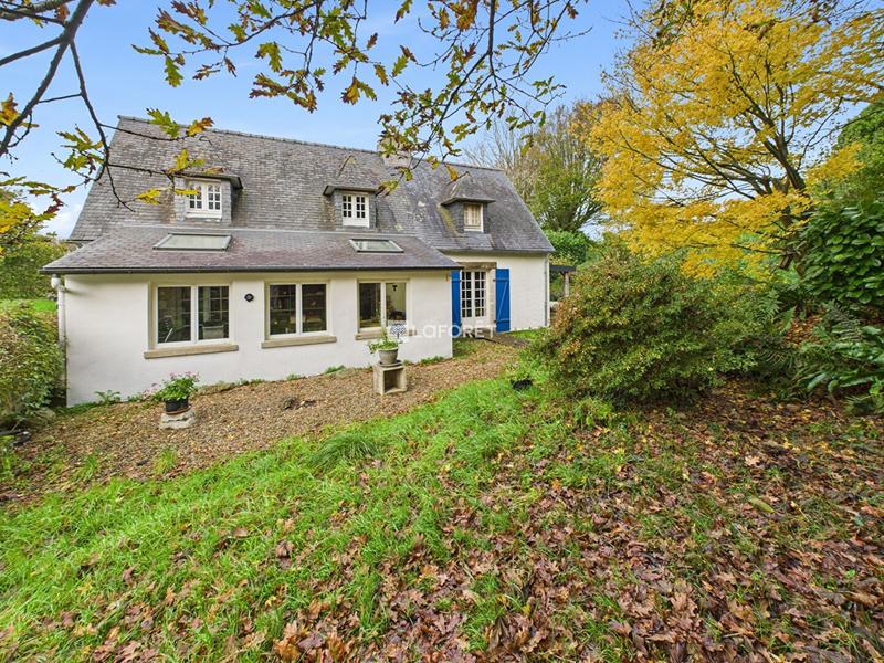 Maison - 120 m² - 8 pièces