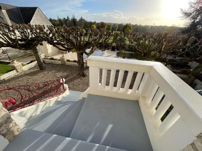 Maison - 225 m² - 9 pièces