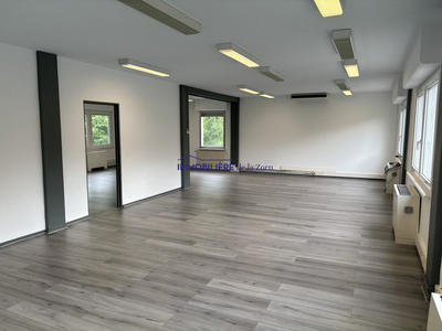 Local commercial - 323 m²