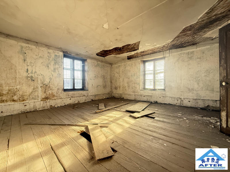 Maison ancienne - 237 m² - 12 pièces