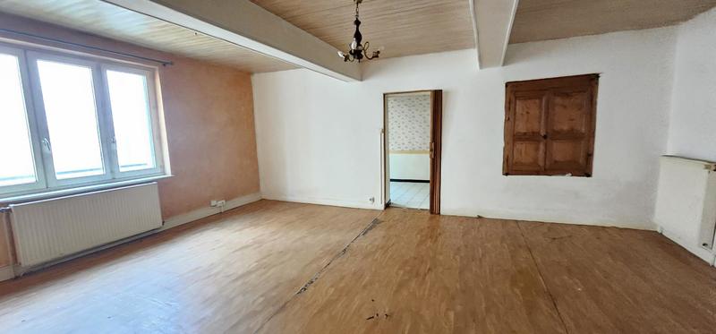 Maison - 280 m² - 6 pièces