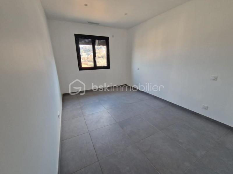 Maison - 135 m² - 4 pièces