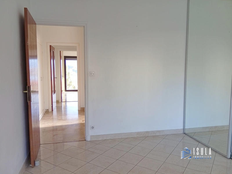 Appartement - 128 m² - 4 pièces