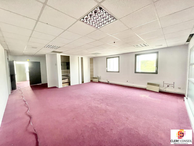 Bureau - 225 m²