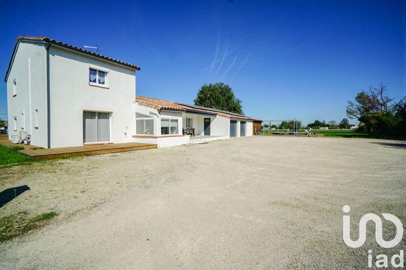 Maison - 180 m² - 7 pièces