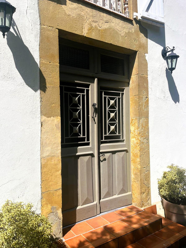 Propriété - 191 m² - 6 pièces