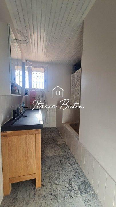 Maison - 152 m² - 6 pièces