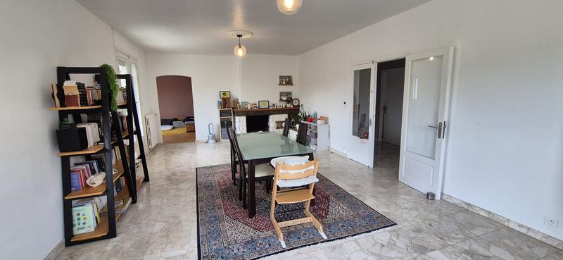 Maison - 200 m² - 8 pièces