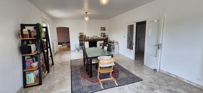 Maison - 200 m² - 8 pièces