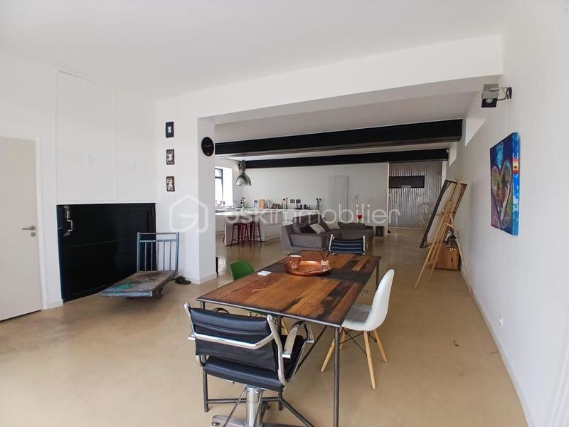 Loft - 173 m² - 4 pièces
