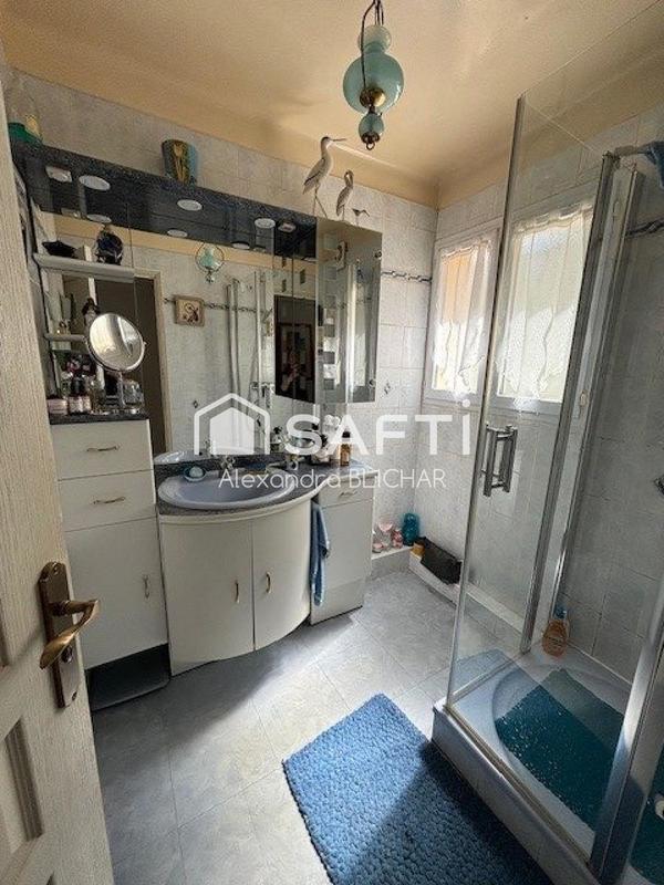 Maison - 104 m² - 4 pièces