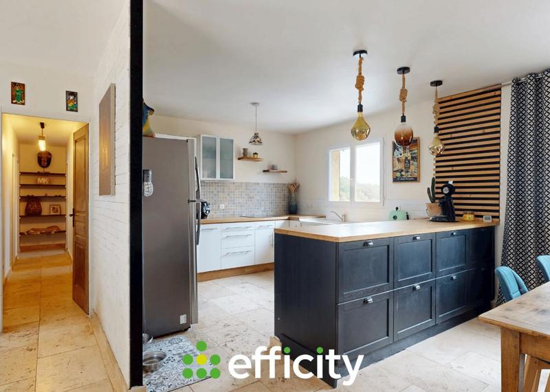 Villa - 90 m² - 5 pièces