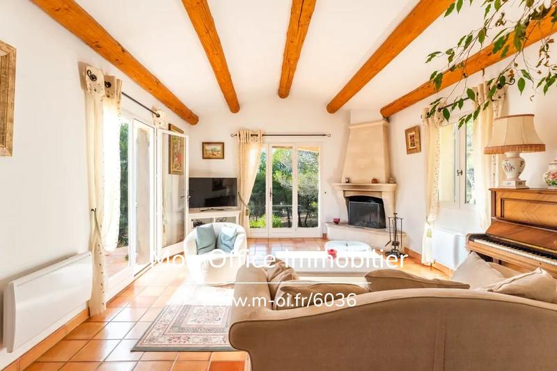 Maison - 185 m² - 7 pièces