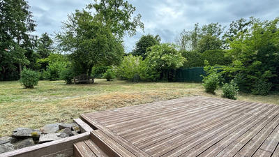 Maison - 233 m² - 9 pièces