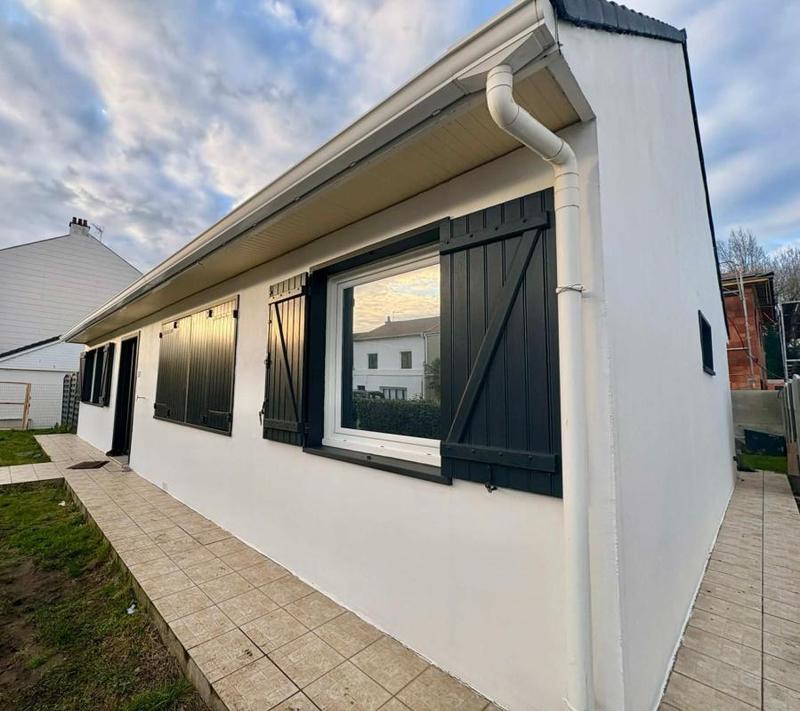 Maison - 90 m² - 4 pièces