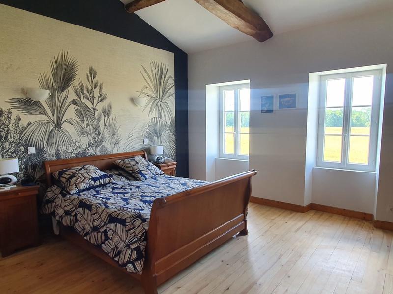 Maison - 210 m² - 7 pièces