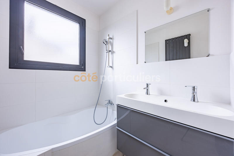 Maison - 170 m² - 7 pièces