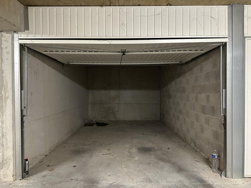 Parking / Garage - 13 m²