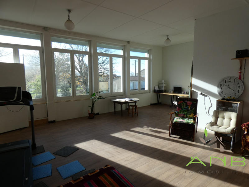 Maison - 204 m² - 6 pièces