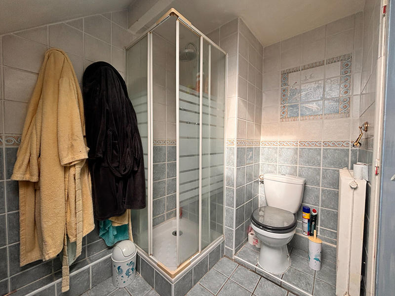 Maison - 140 m² - 8 pièces