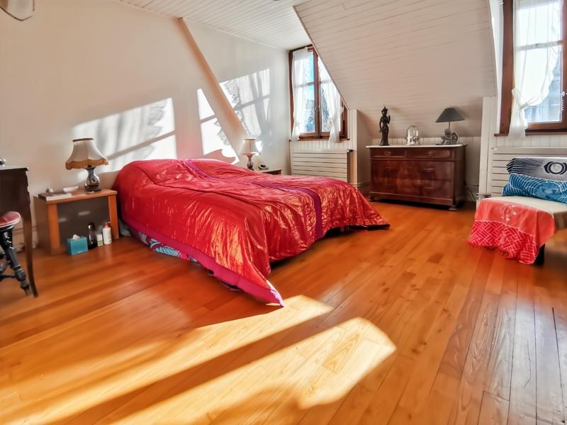 Appartement ancien - 123 m² - 5 pièces