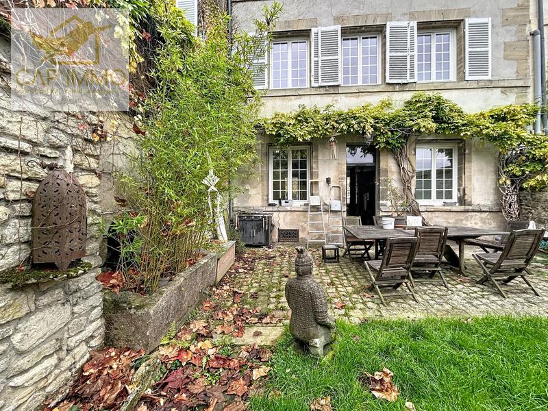 Maison - 175 m² - 8 pièces