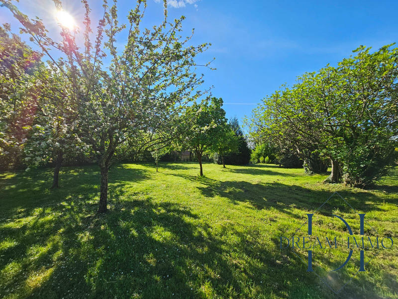 Maison - 380 m² - 9 pièces