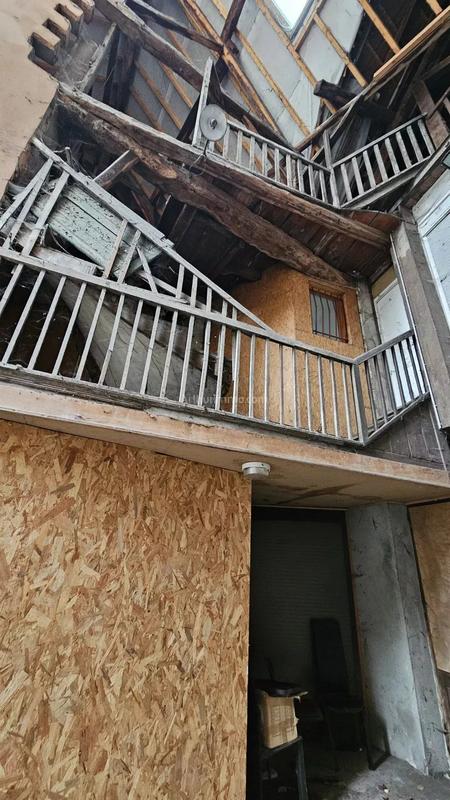 Immeuble - 306 m² - 11 pièces