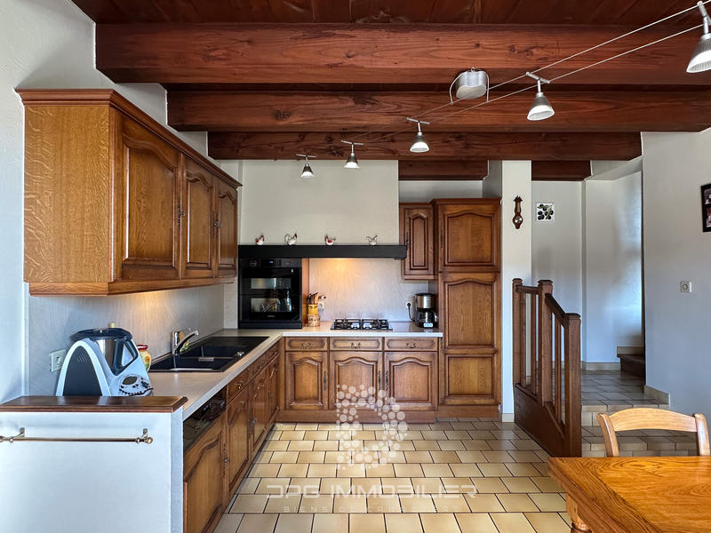 Maison - 168 m² - 7 pièces