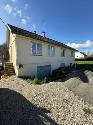 Maison - 96 m² - 3 pièces