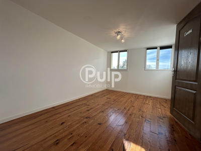 Maison - 80 m² - 5 pièces