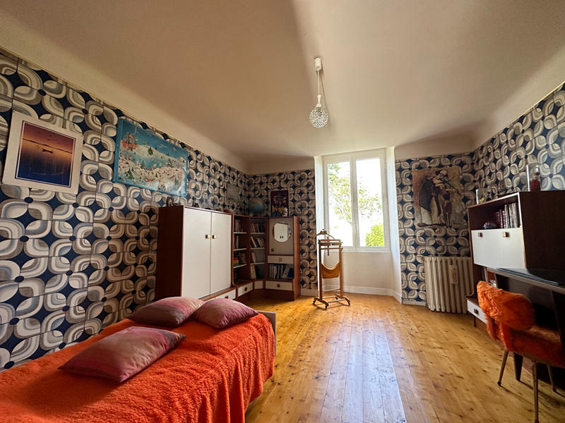 Maison - 266 m² - 8 pièces