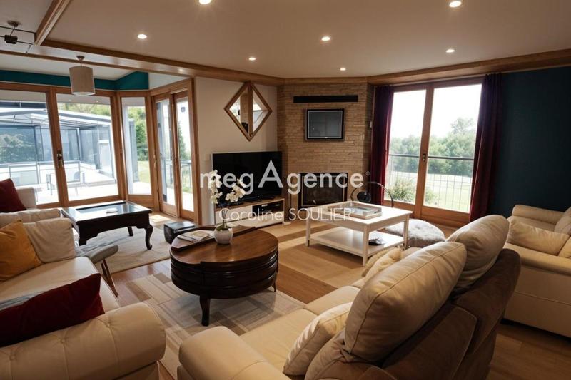 Maison - 190 m² - 6 pièces