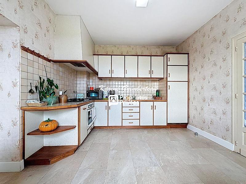 Maison - 140 m² - 7 pièces