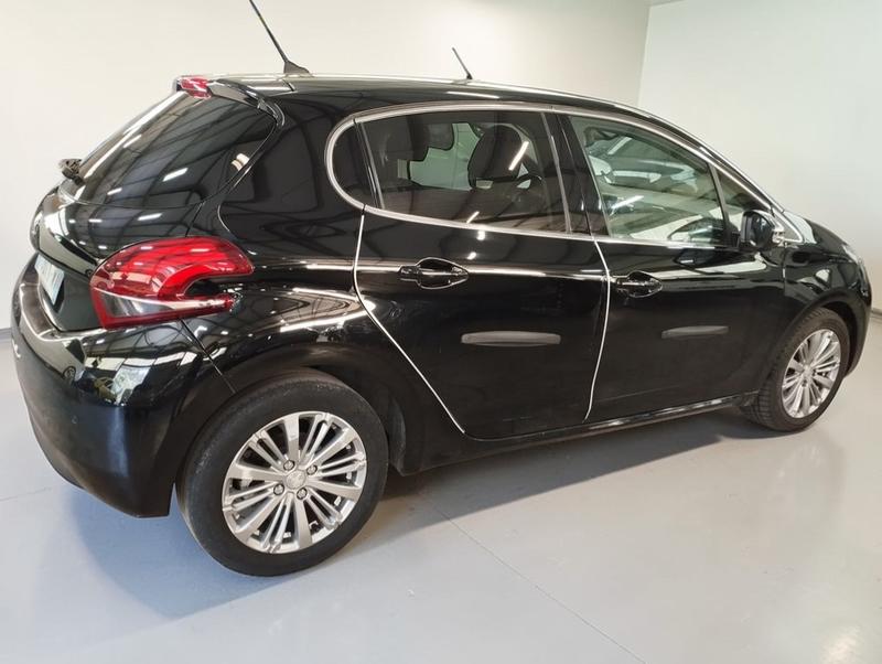Peugeot 208 1.2 110 Allure 5p