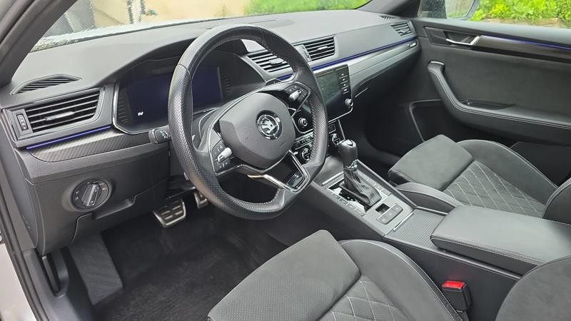 Skoda Superb 1.4 Tsi 156 Phev 218 Sportline - Entretien constructeur Toit ouvrant