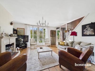 Maison - 166 m² - 8 pièces