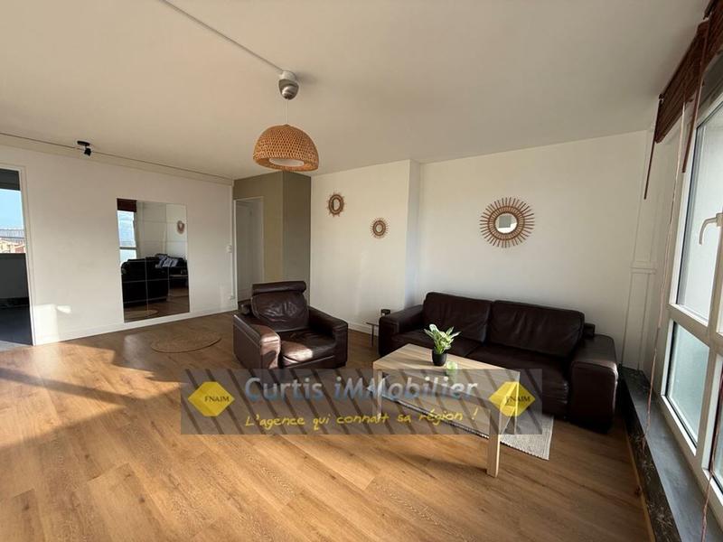 Appartement - 92 m² - 5 pièces