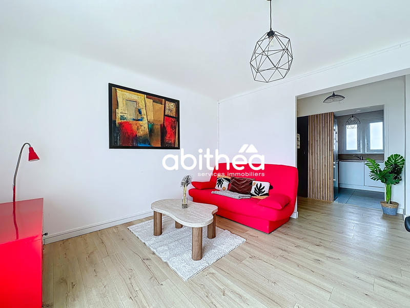 Appartement - 79 m² - 5 pièces