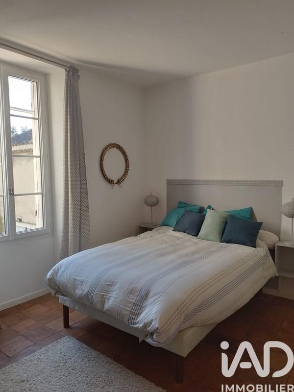 Maison - 460 m² - 10 pièces