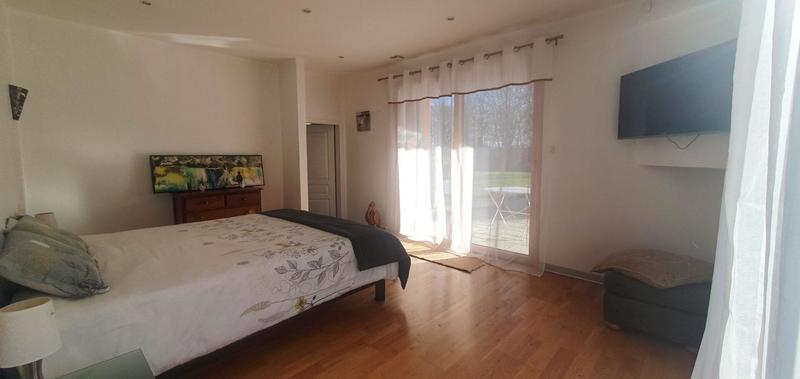 Maison - 320 m² - 10 pièces