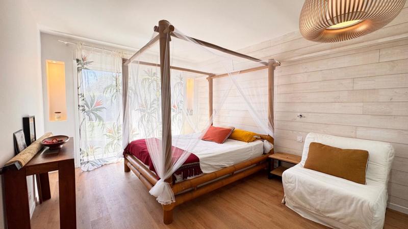 Villa - 150 m² - 6 pièces