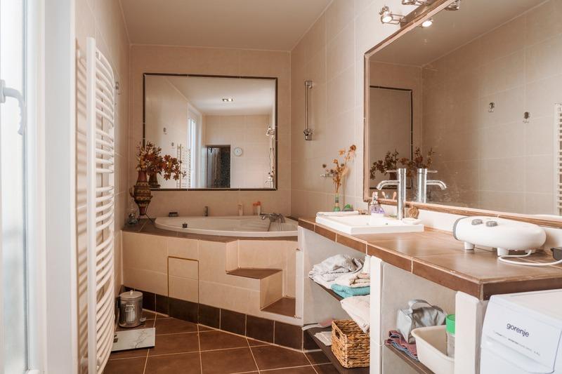 Appartement - 136 m² - 5 pièces