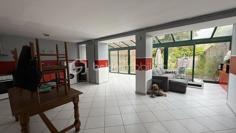 Immeuble - 312 m² - 11 pièces