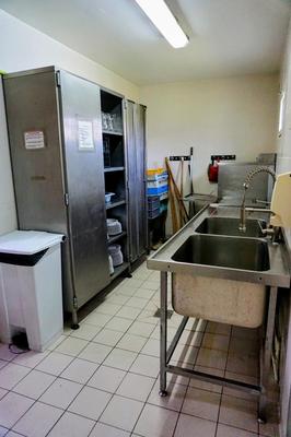 Local commercial - 260 m² - 4 pièces