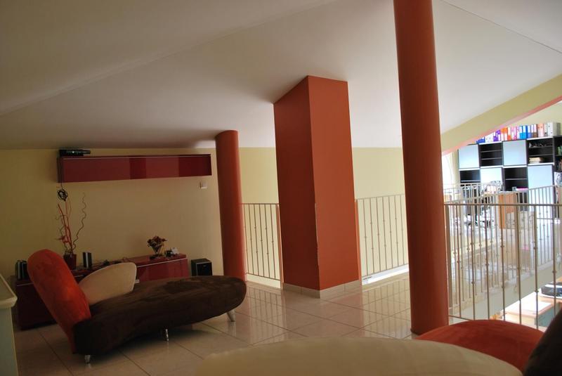 Villa - 238 m² - 6 pièces