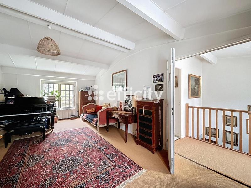 Maison - 144 m² - 5 pièces